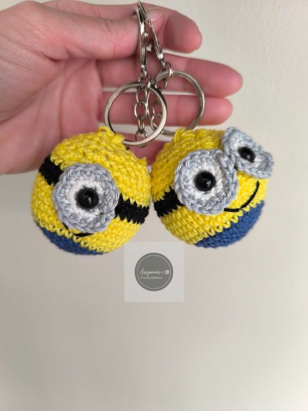 Horgolt Mignon kulcstartó